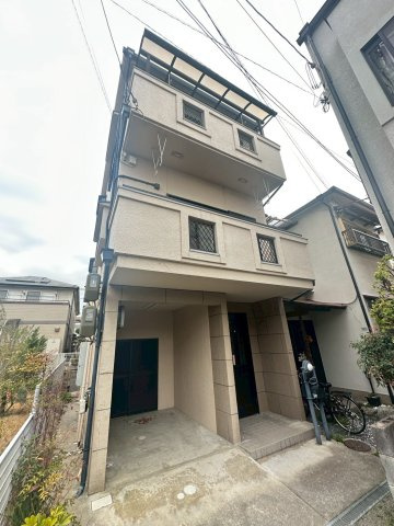 上本町貸家の外観