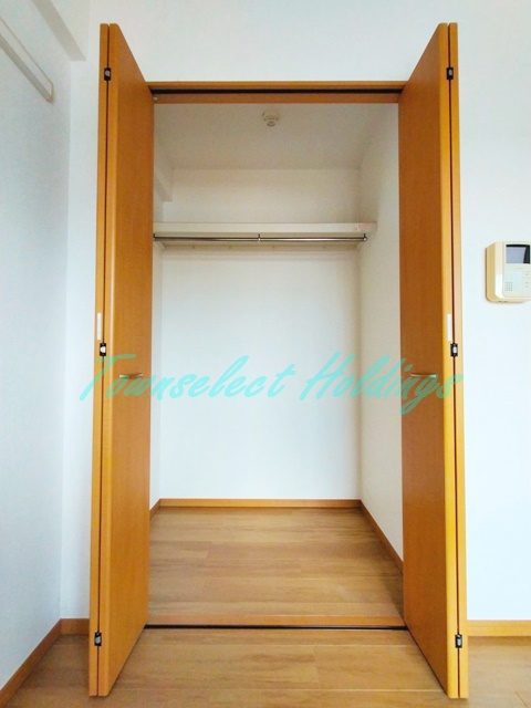 第２和光ヒルズの収納|奥行きのある広めのクローゼット♪