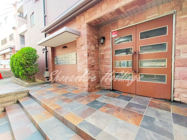 第２和光ヒルズのエントランス|お洒落で清潔感のあるエントランス