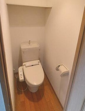 熊本市東区八反田１丁目の賃貸マンションのトイレ