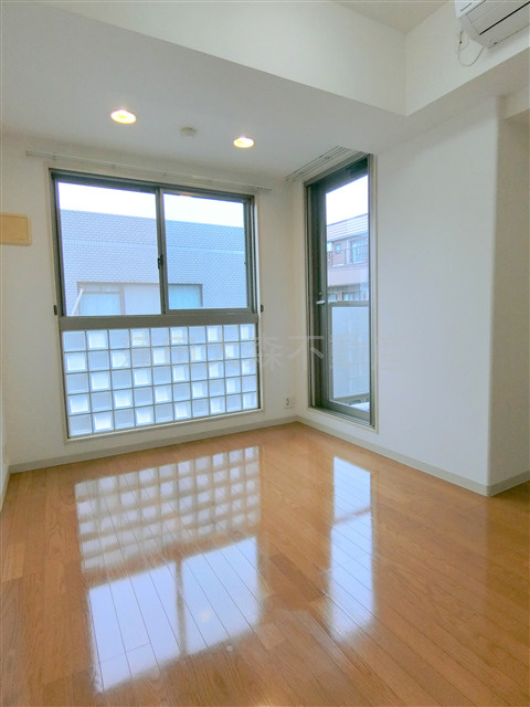 パピエ・レイの居間・リビング|洋室