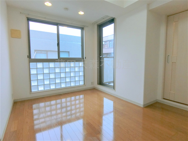 パピエ・レイの居間・リビング|洋室