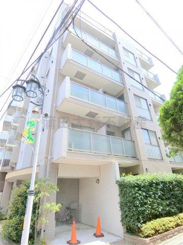 パピエ・レイの外観