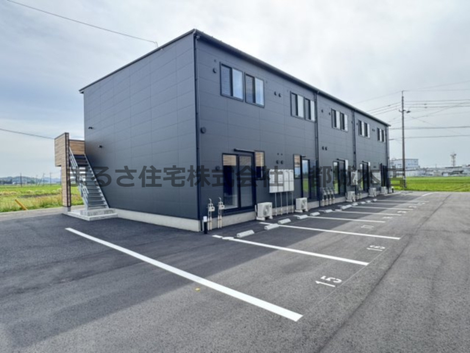CASTELLOの駐車場