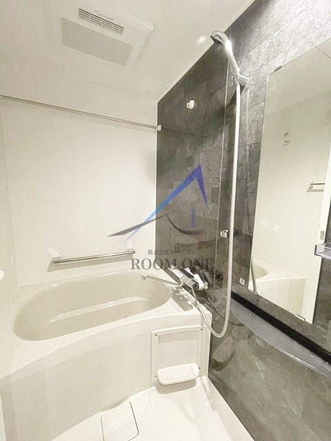 ＲＥＬＵＸＩＡ上野ＥＡＳＴの浴室|お風呂です。