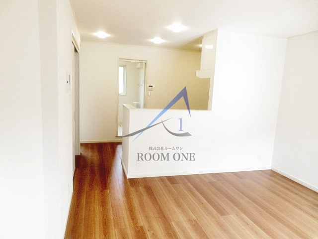 アマーレ　ベルヴェデーレの居間・リビング|洋室のお部屋です。