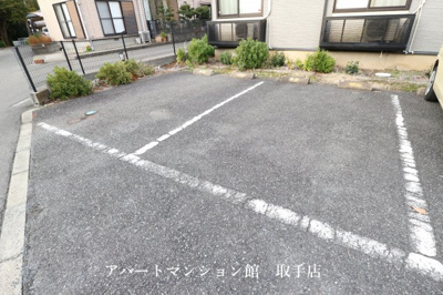 【駐車場】 | レオパレスKⅠ | 画像6