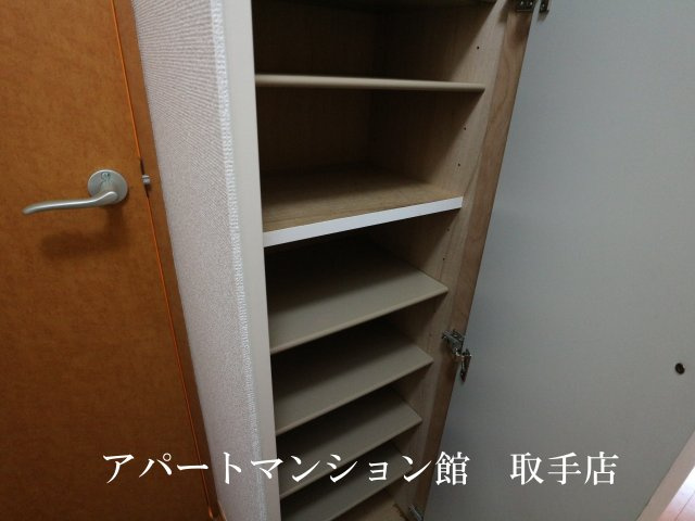 レオパレスノーブルシャトーの収納