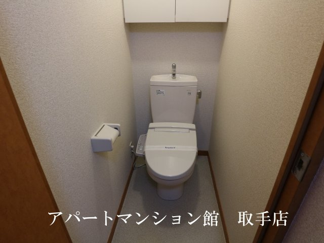 レオパレスノーブルシャトーのトイレ