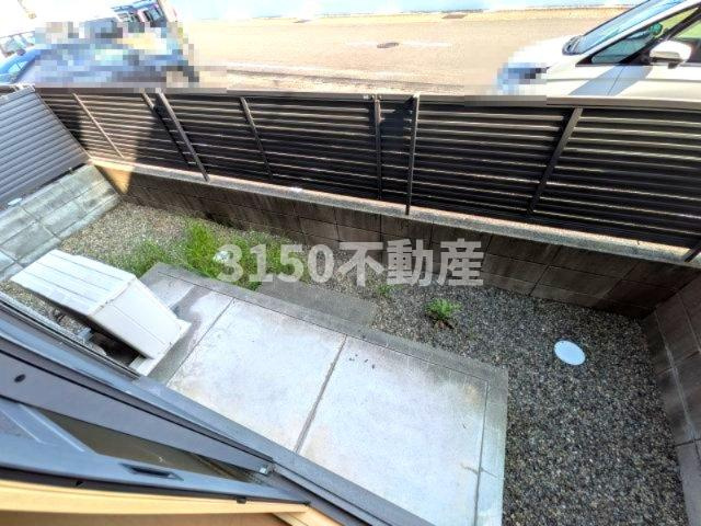 ドミール六条の庭