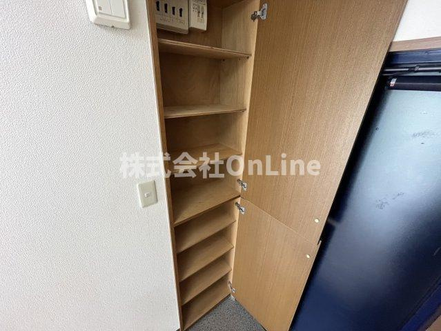 八尾市東本町３丁目の賃貸マンションの収納