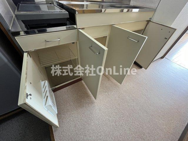 八尾市東本町３丁目の賃貸マンションの収納