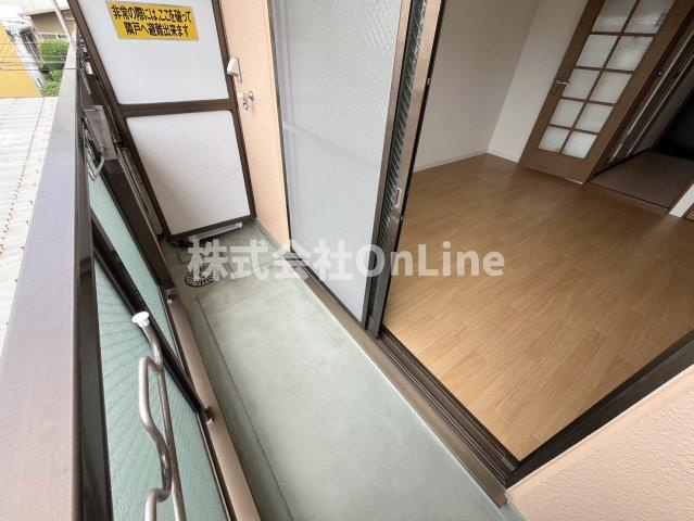 八尾市東本町３丁目の賃貸マンションのバルコニー