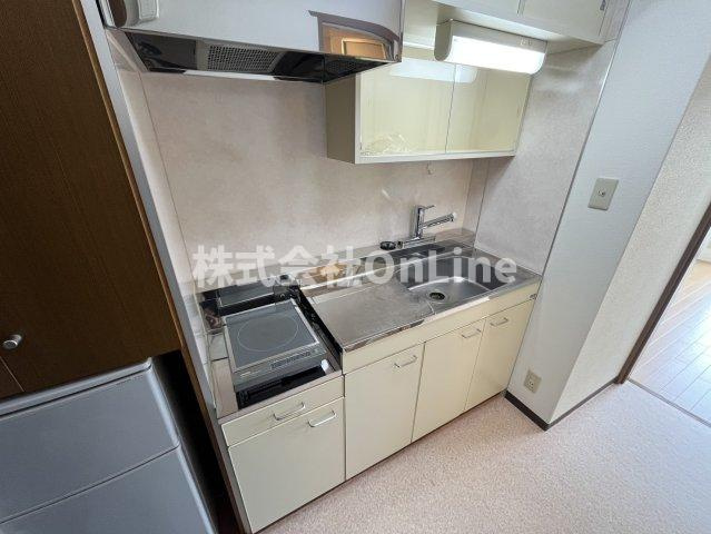 八尾市東本町３丁目の賃貸マンションのキッチン