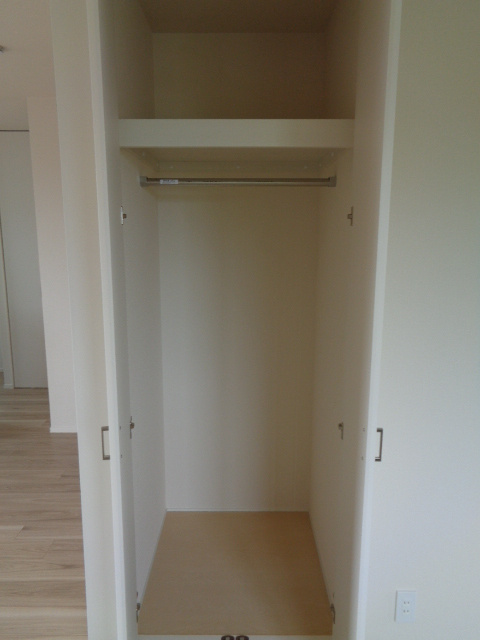 ＢＯＲＩＫＩふじさわ善行　南棟の収納