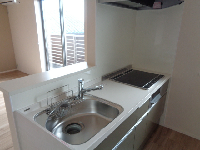 ＢＯＲＩＫＩふじさわ善行　南棟のキッチン