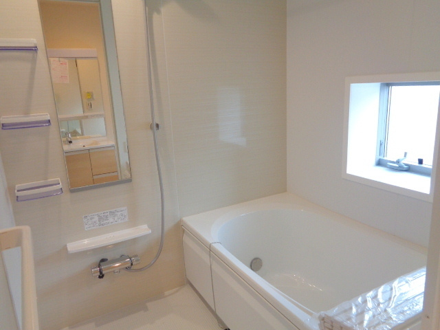 ＢＯＲＩＫＩふじさわ善行　南棟の浴室