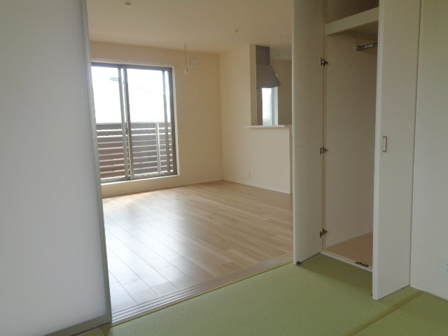 ＢＯＲＩＫＩふじさわ善行　南棟の和室