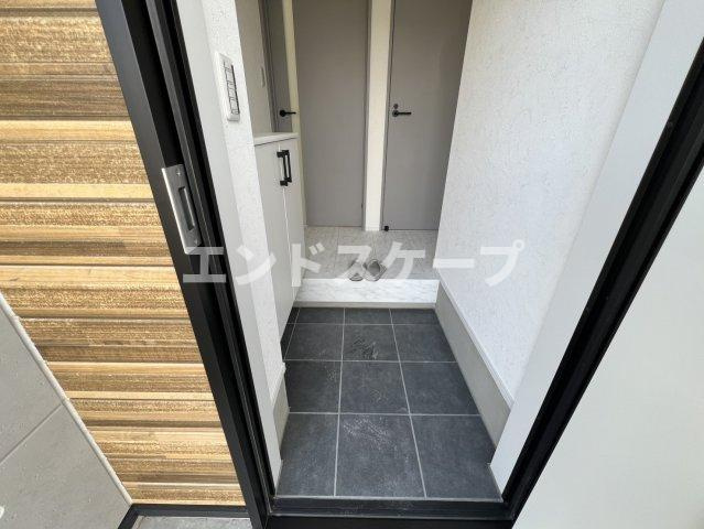 RELUXIA　Aの玄関|高崎、前橋のお部屋探しはエンドスケープまで！お客様の理想お聞かせ下さい♪