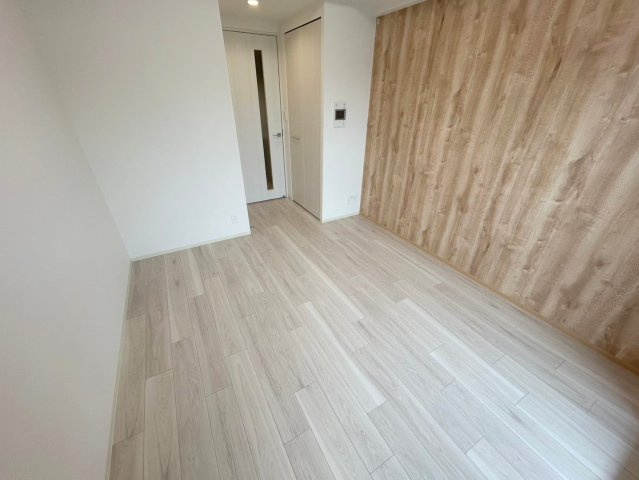 プレサンス東三国駅前グランクラスの居間・リビング