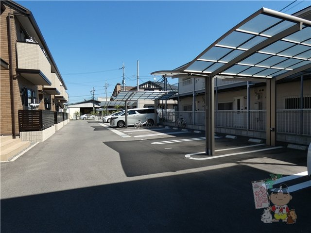 セゾンドオリオンの駐車場