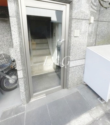 【エントランス】 | アリックスビル | エントランスです。