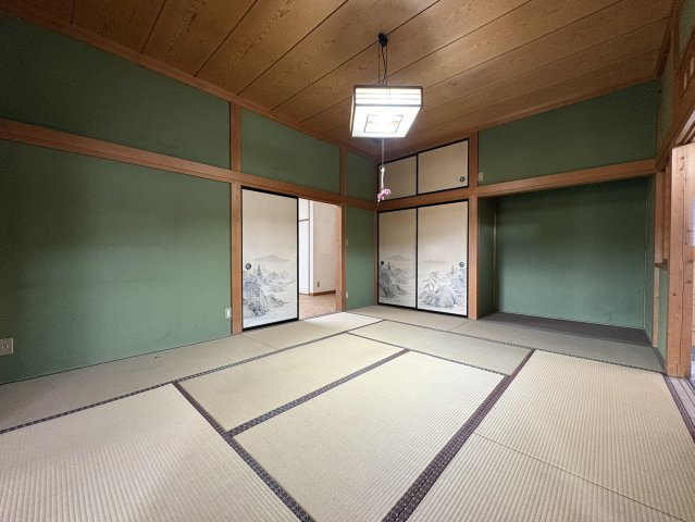 趣ある和空間♪栃木市吹上町の広々とした中古平屋邸の和室|和室です