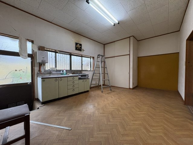 趣ある和空間♪栃木市吹上町の広々とした中古平屋邸のキッチン