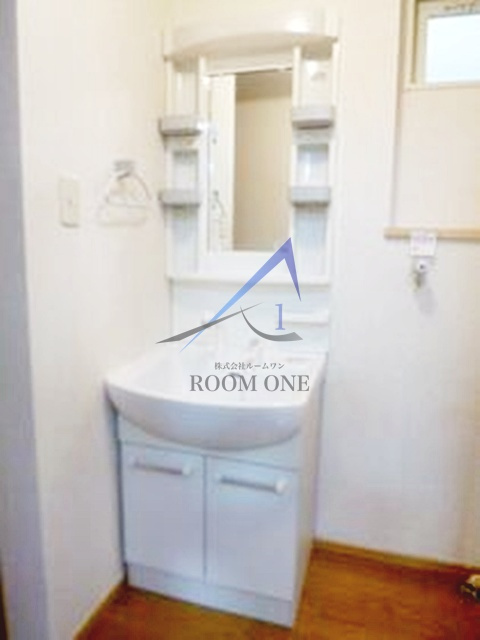 渋谷東４丁目アパートの洗面所|洗面台です。