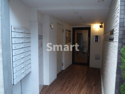 【エントランス】 | LUORE新井薬師