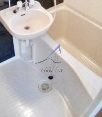 雑司ヶ谷キリスト教会雑司ヶ谷ハウスの浴室|お風呂です。