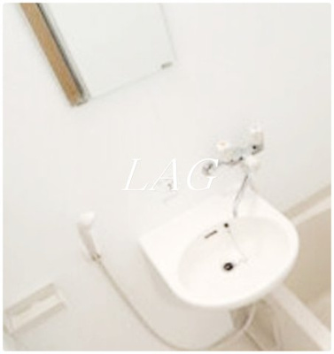 【洗面所】 | グランシャレー千束 | 洗面台です。