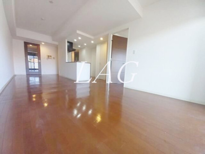 【居間・リビング】 | ディナ・スカーラ百合ヶ丘 | 洋室のお部屋です。