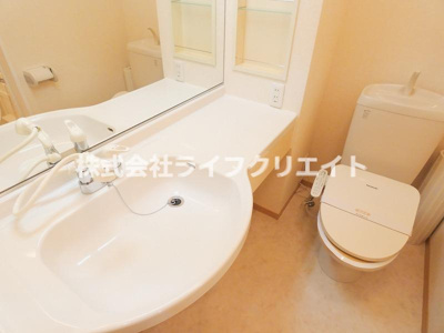【洗面所】 | リヴェール石田