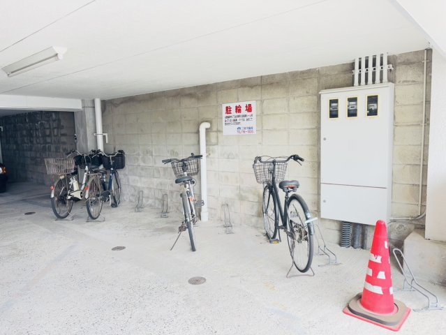 グラッツェの駐車場|別号数タイプ