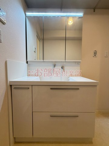 MAST東櫛原　B棟の洗面所|ゆったりとスペースのある洗面所
