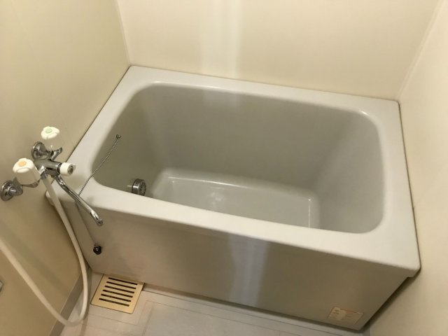 VERDONE(ヴェルドーネ）の浴室