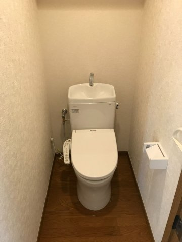 VERDONE(ヴェルドーネ）のトイレ