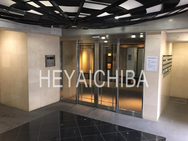 エスコート東大前のエントランス