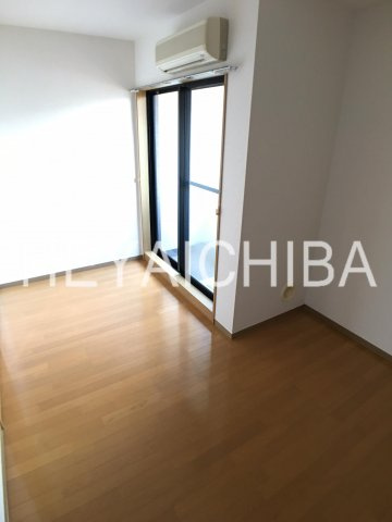 エスコート東大前の洋室