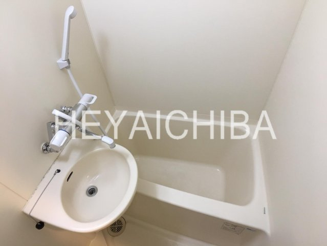 エスコート東大前の浴室