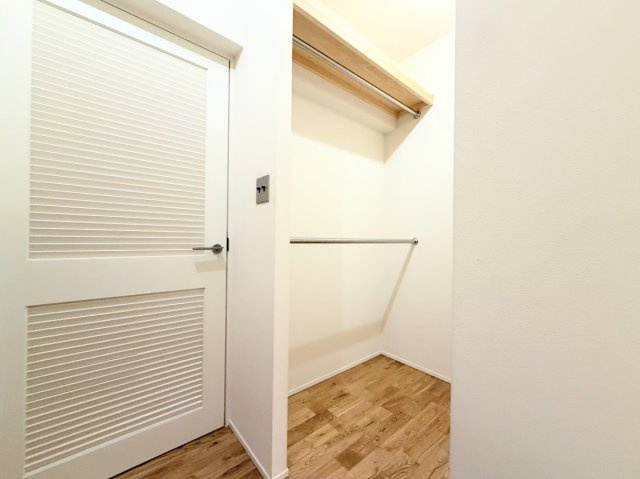 【収納】 | 藤和日吉ホームズ | ◆大容量のウォークインクローゼットがあれば、室内にタンスなどを置かなくて済み、室内がスッキリします！