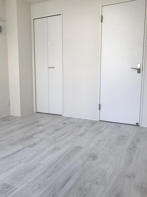 b'CASA Otakebashi Ave.の居間・リビング