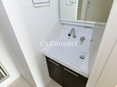 【洗面所】 | サニーサーガ | 朝の支度もスムーズな独立洗面台。