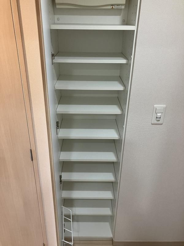 リアナスカイパーク押上の玄関|シューズボックス