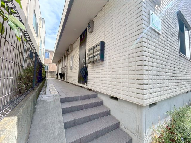 レジデンス成和のエントランス|★共用スペース★