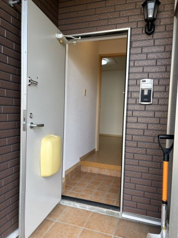 スローモーションの玄関