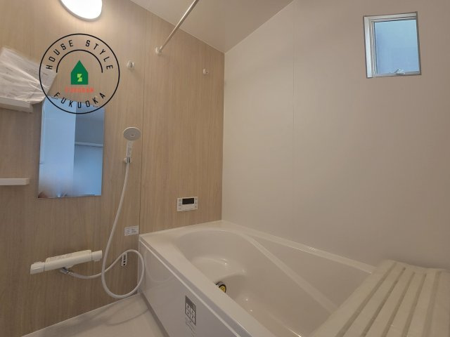 福岡市東区和白東4丁目第3-1棟（1号棟）の内観：施工例|1日の疲れを癒してくれる広々バスルーム。雨の日のお洗濯にも大活躍な浴室乾燥機付です！