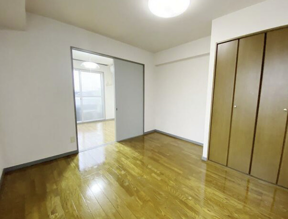 第二ラサハウスの居間・リビング