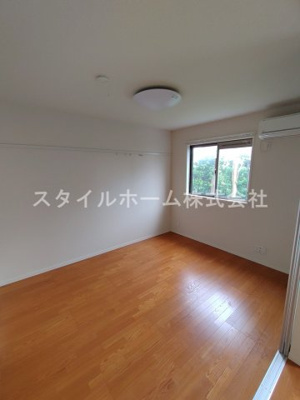 【寝室】 | フィーコート新栄 | 別部屋写真です。